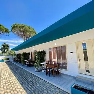  Dom wakacyjny Holiday Cabins Vlore Albania